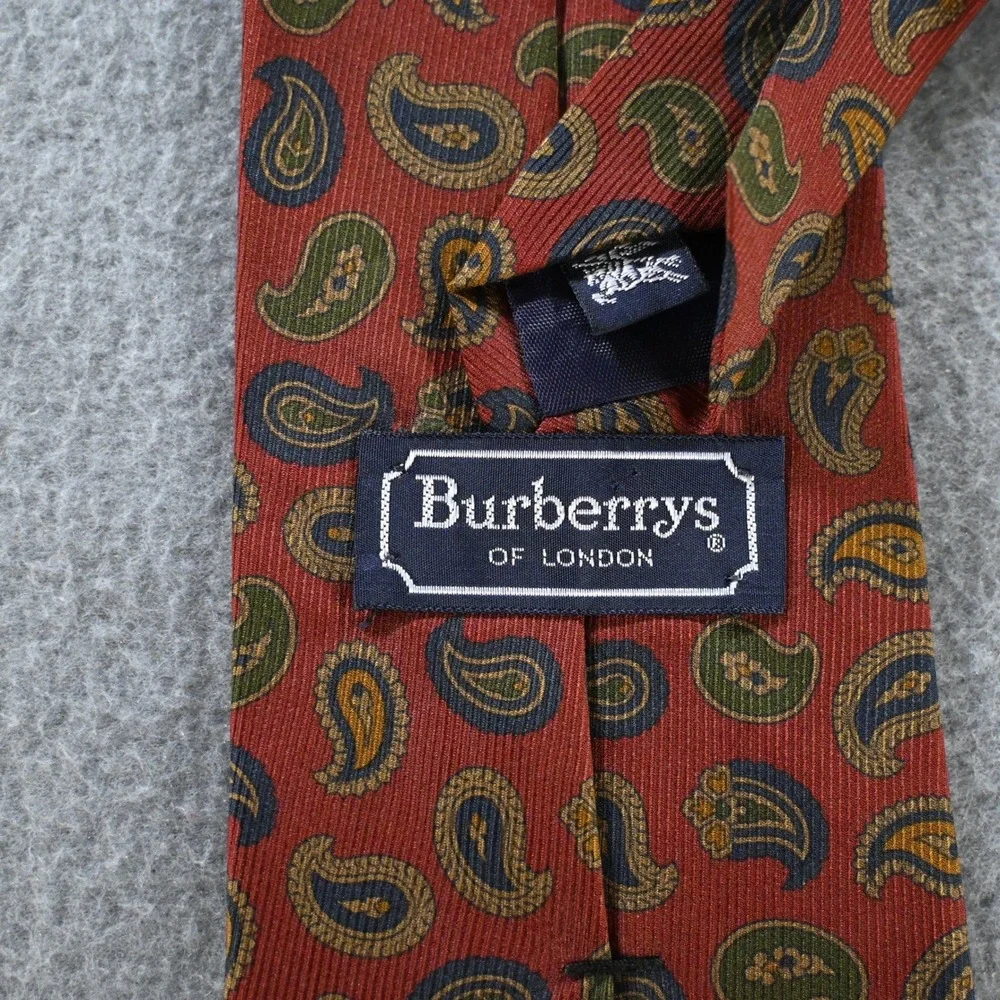 Burberrys‎ of London Mens Vintage Paisley Silk Necktie OS Red Multi